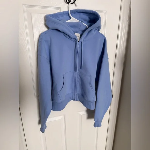 Aritzia | Cozy Sweatfleece Boyfriend Boxy Zip Hoodie in Dayflower Blue | Large - Picture 1 of 13